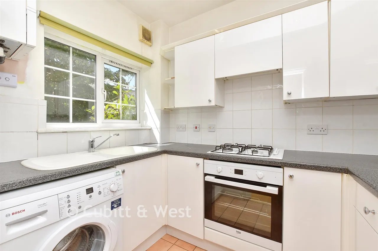 Woodcote Mews, Wallington, SM6, photo 4