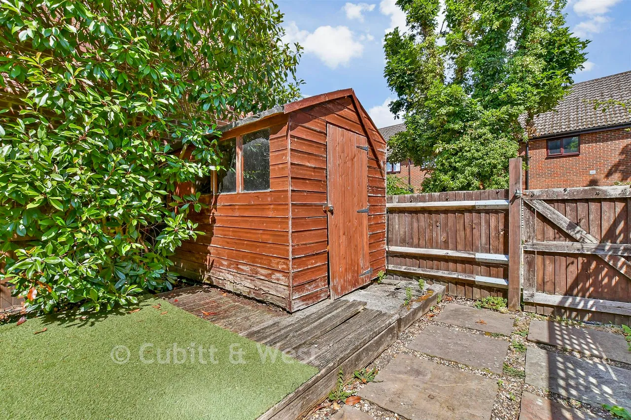 Woodcote Mews, Wallington, SM6, photo 11
