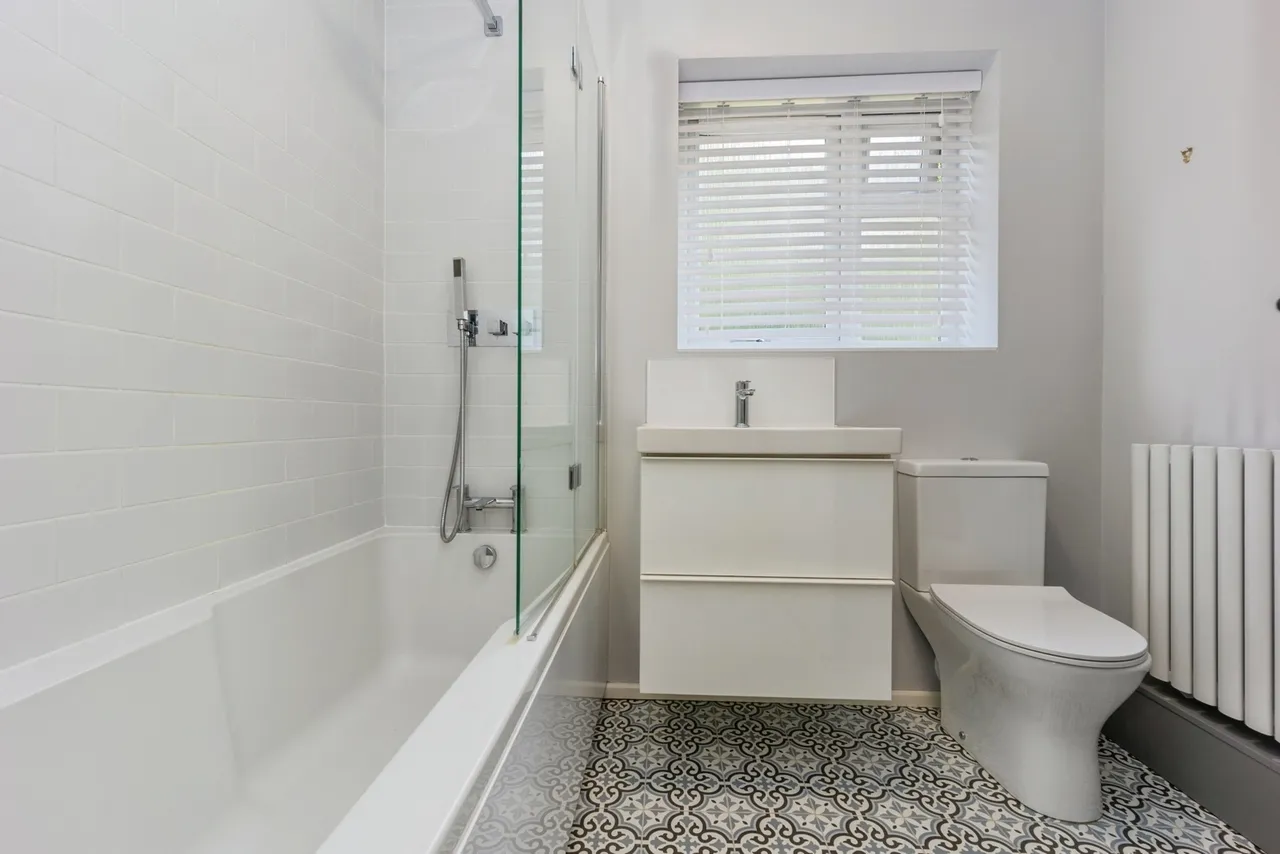 Mount Drive, Marple, Stockport, Greater Manchester, SK6, photo 13