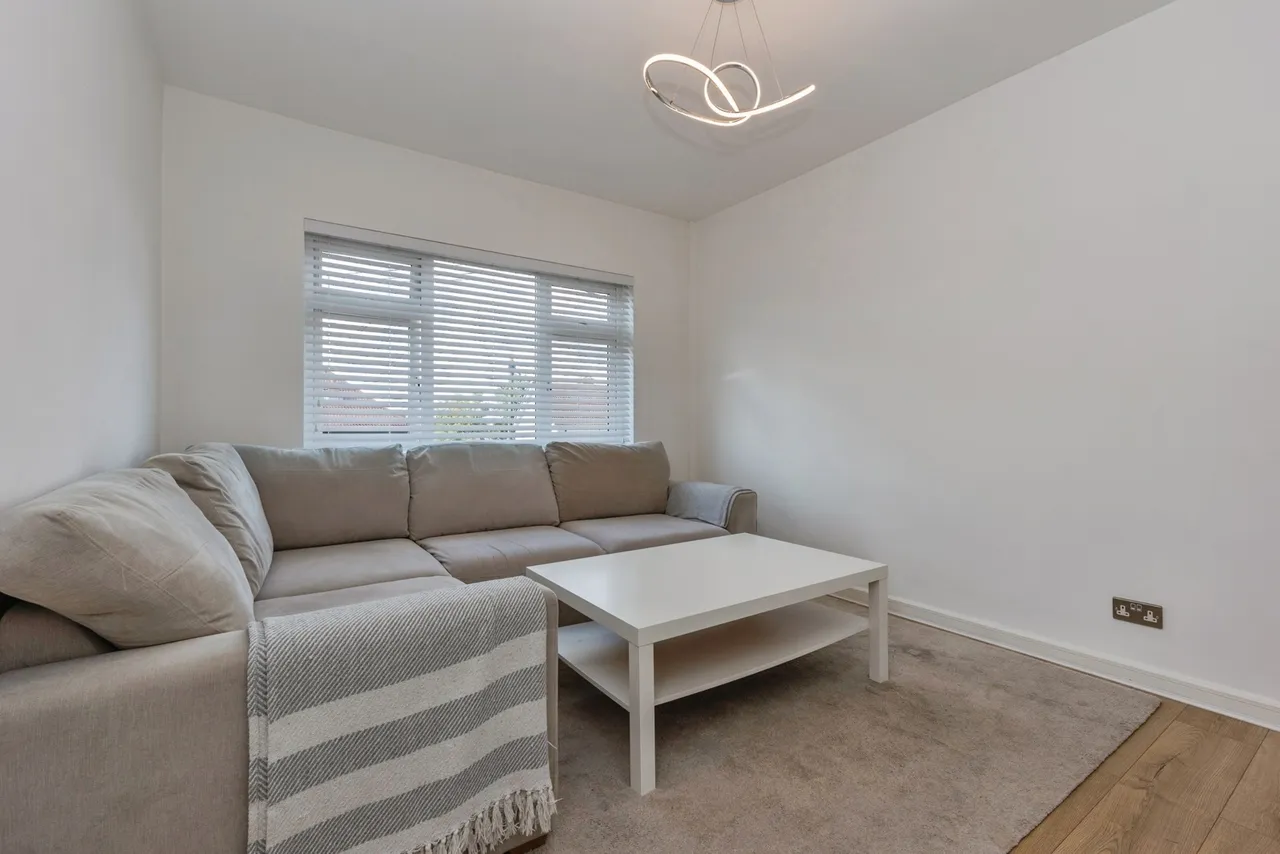 Mount Drive, Marple, Stockport, Greater Manchester, SK6, photo 2
