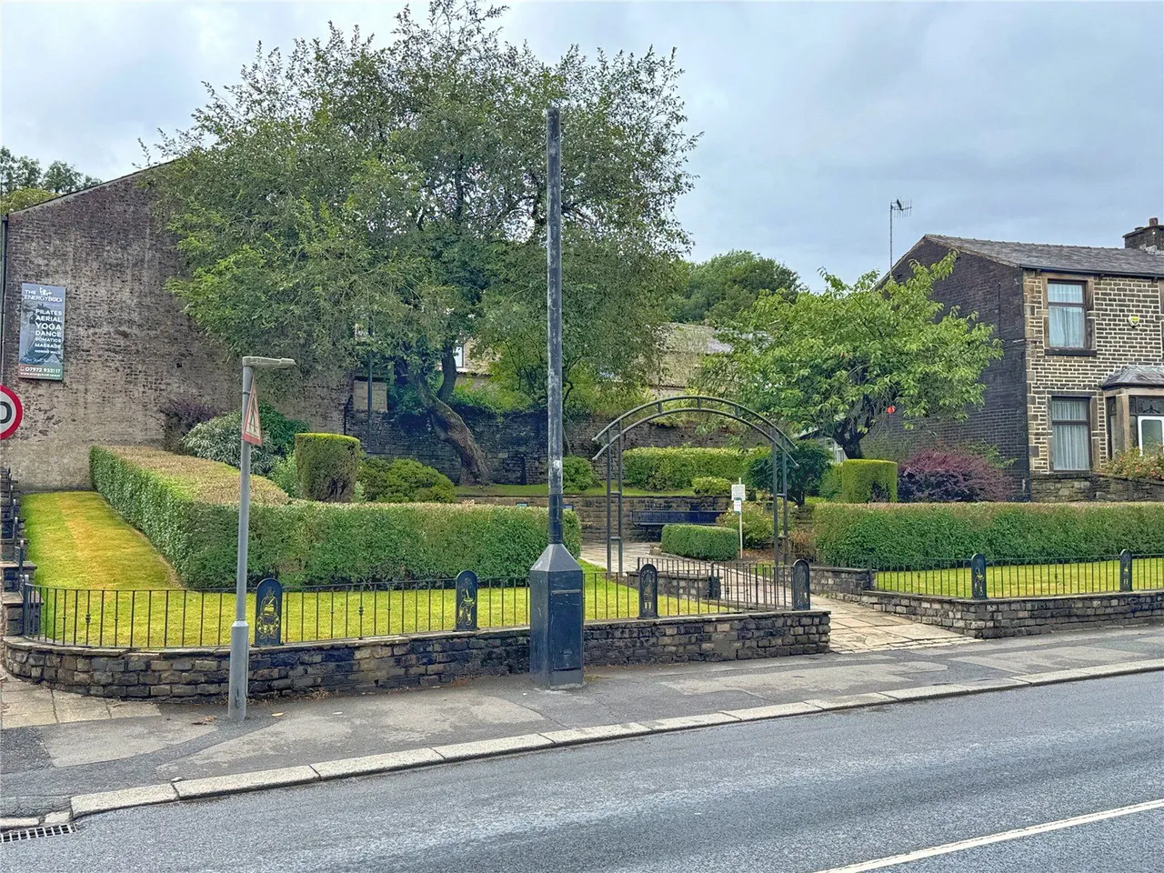 Burnley Road, Bacup, OL13, photo 10