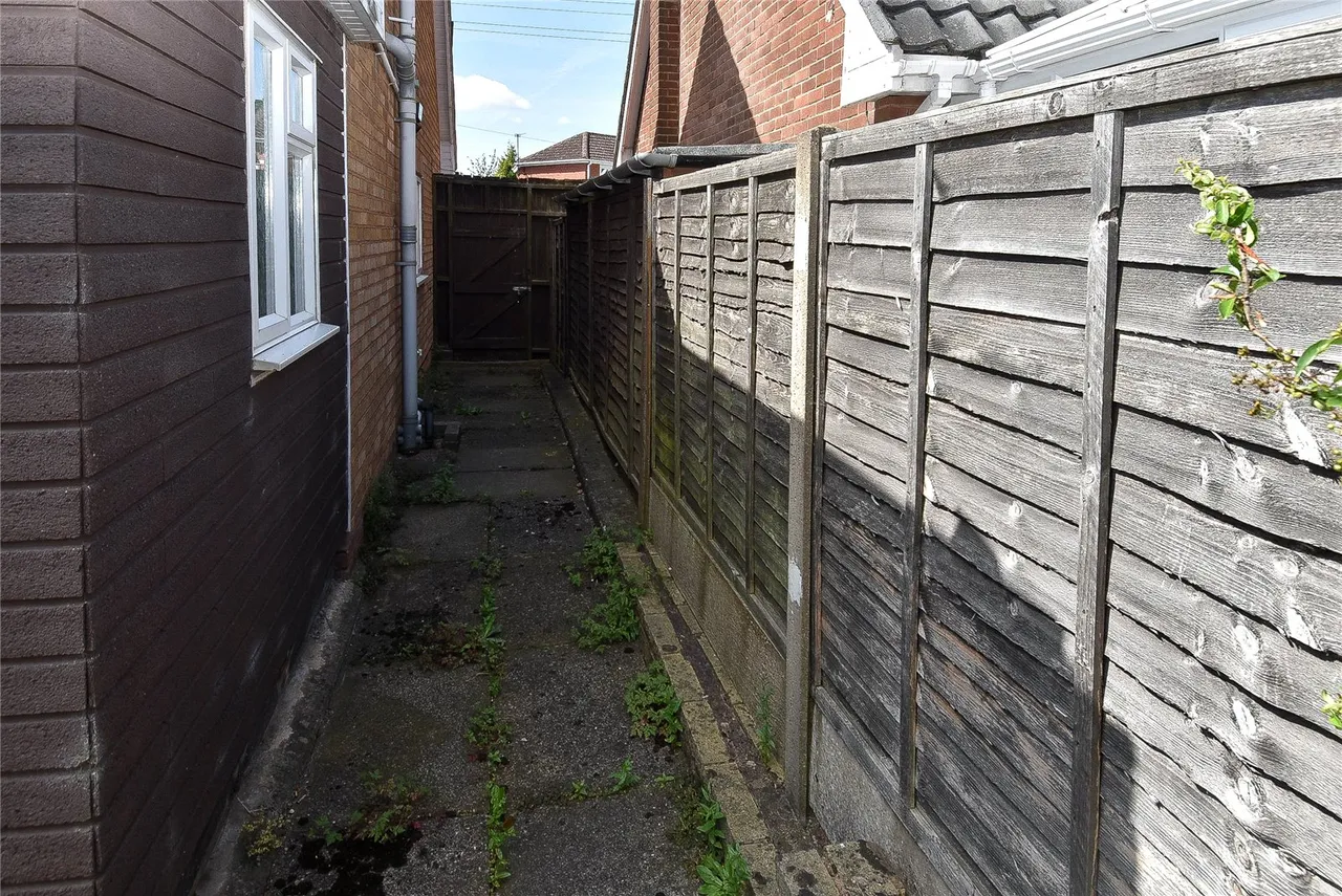 Shenstone Road, Maypole, Birmingham, West Midlands, B14 4TH, photo 18