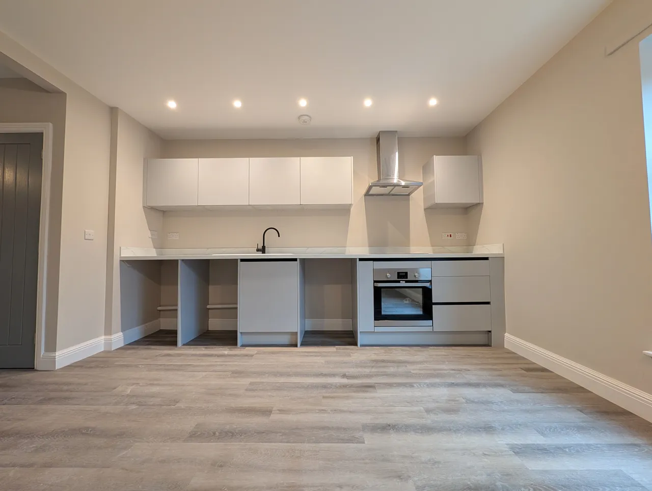 Hyde Road, Woodley, SK6, photo 6