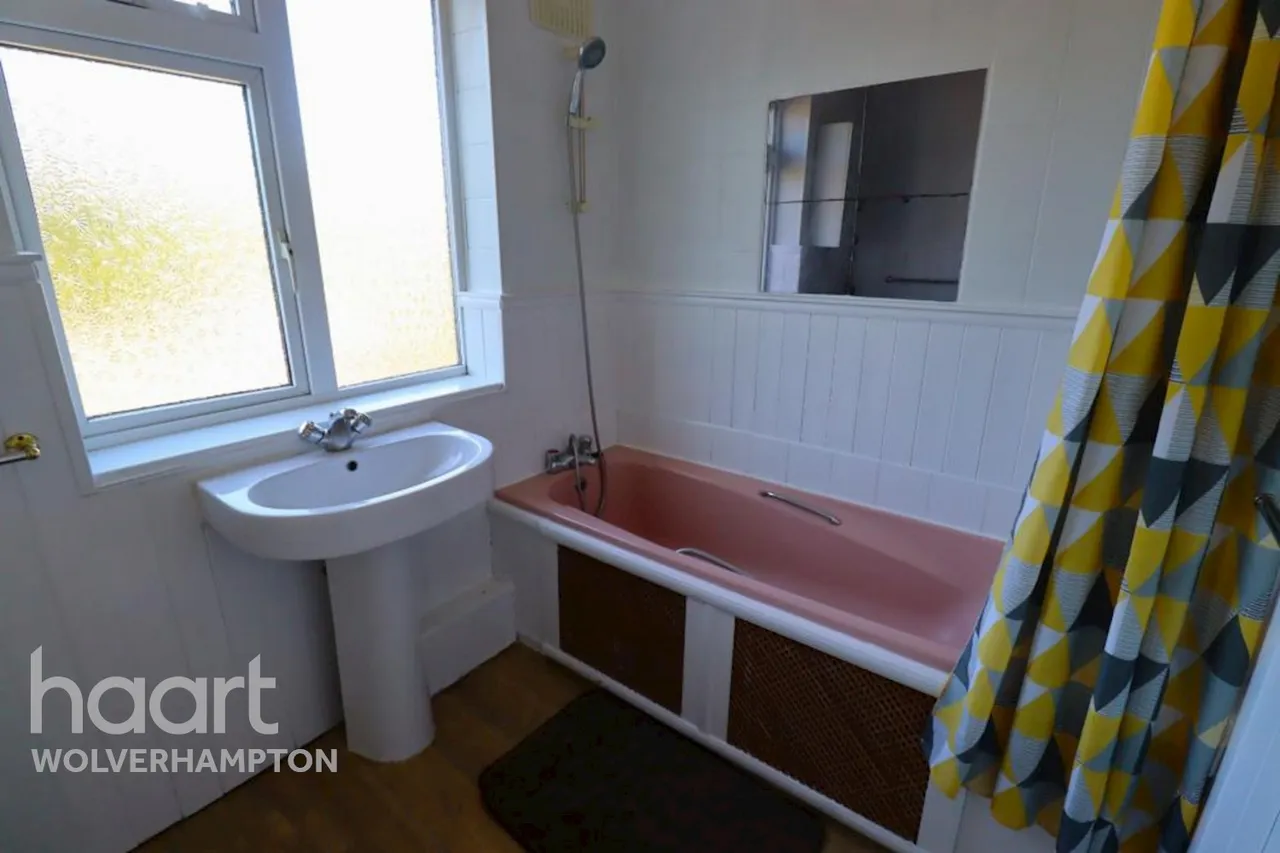 Stafford Road, Wolverhampton, WV10, photo 12