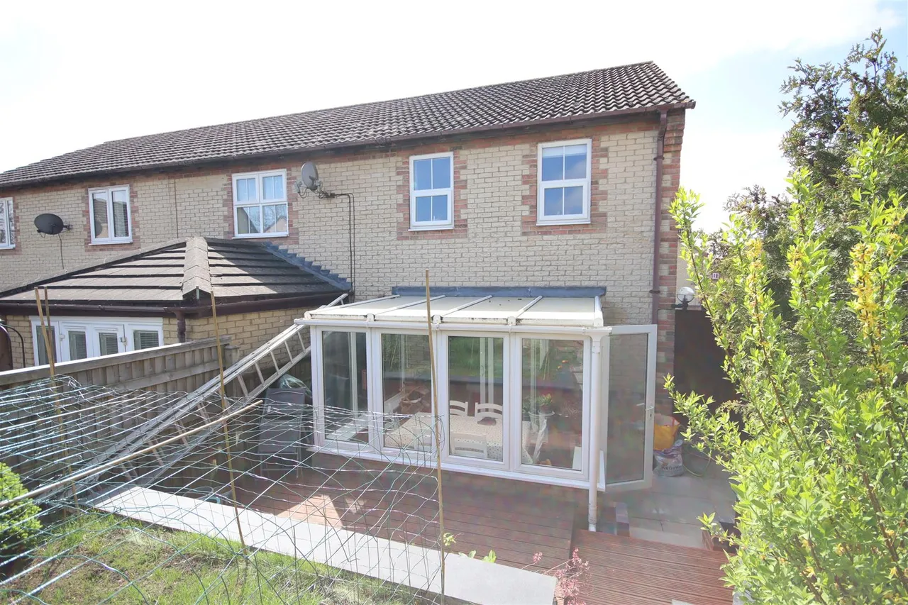 Rowe Mead, Pewsham, photo 15