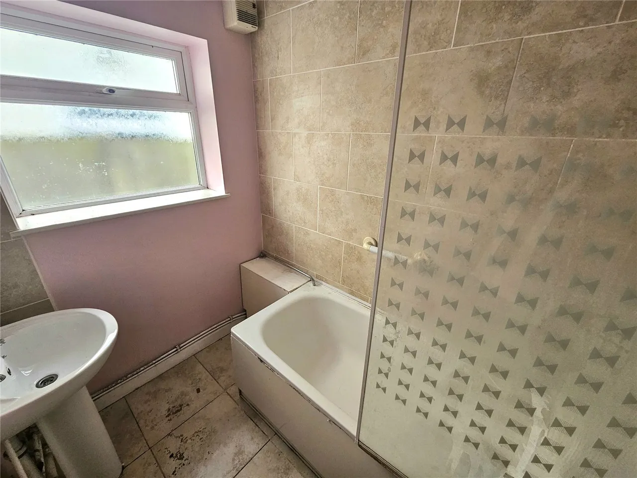 Penrhyd Road, Irby, CH61, photo 4