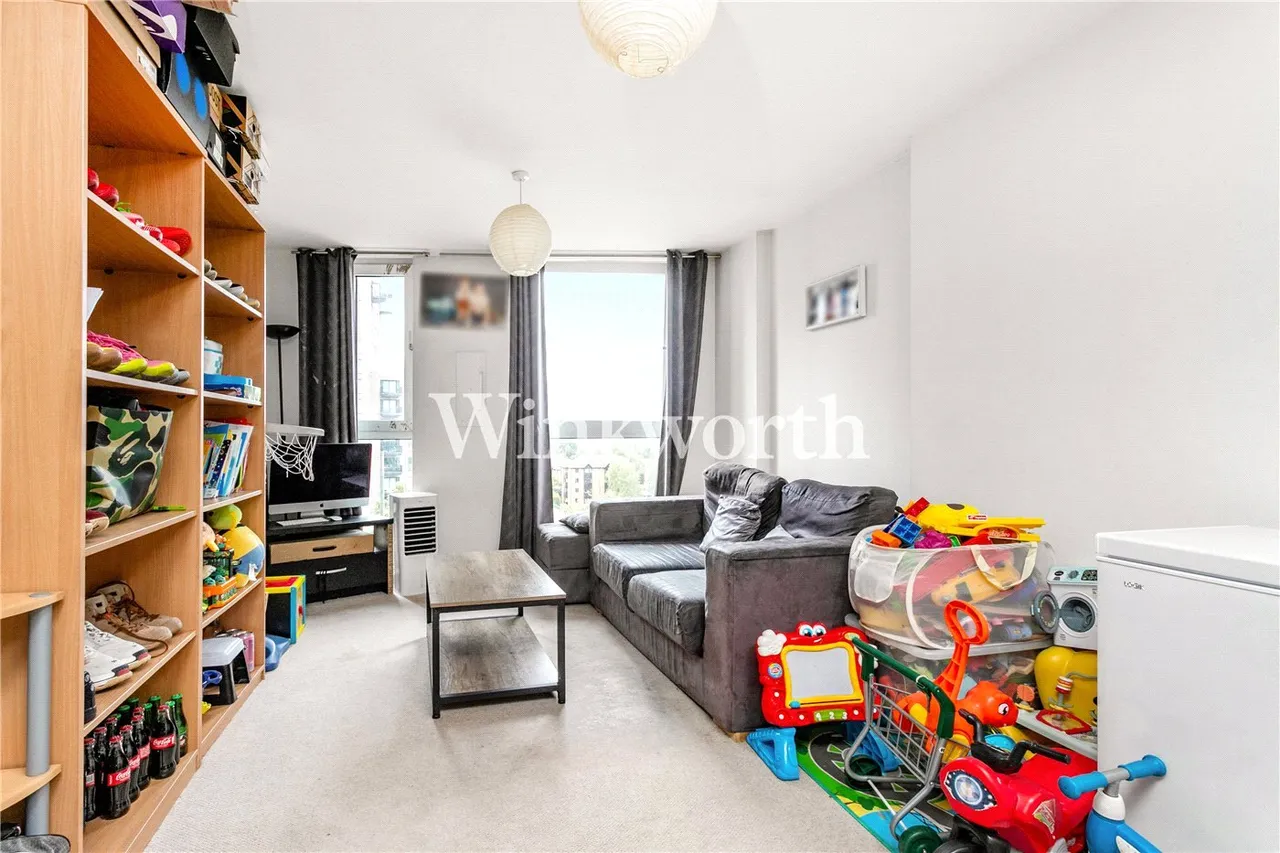 Mill Mead Road, London, N17, photo 3