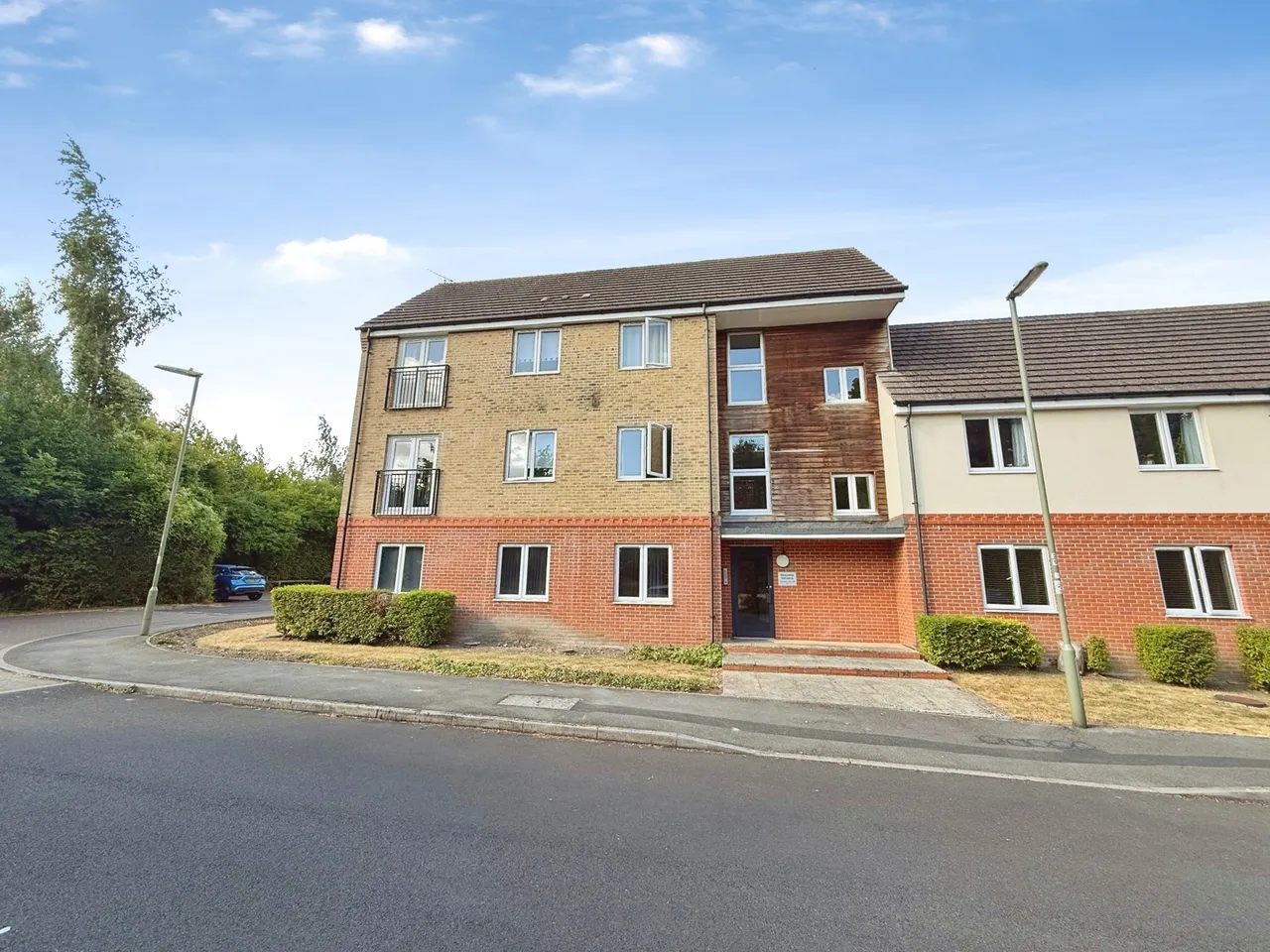 Skippetts Gardens, Basingstoke, Hampshire, RG21 3FB, photo 9