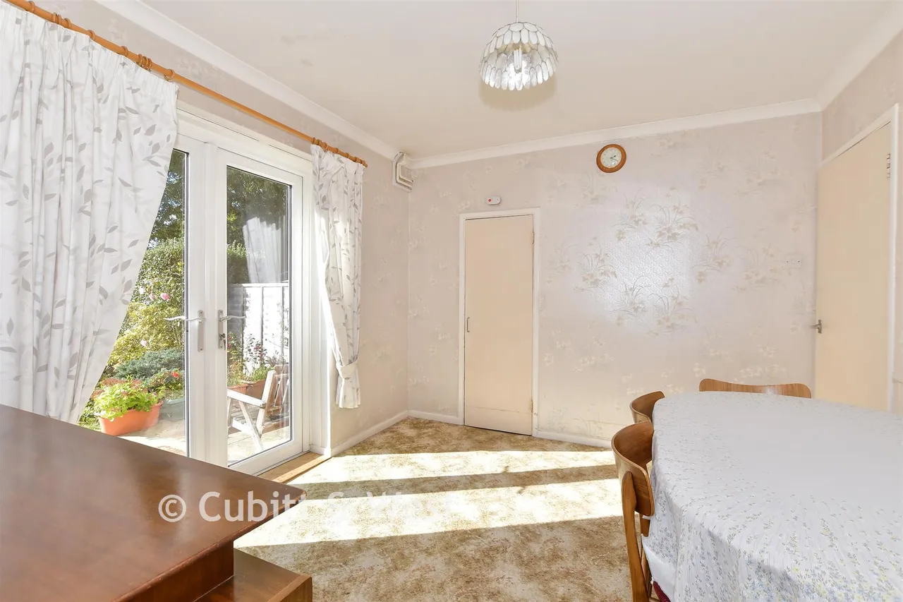 Ewhurst Close, West Green, RH11, photo 7