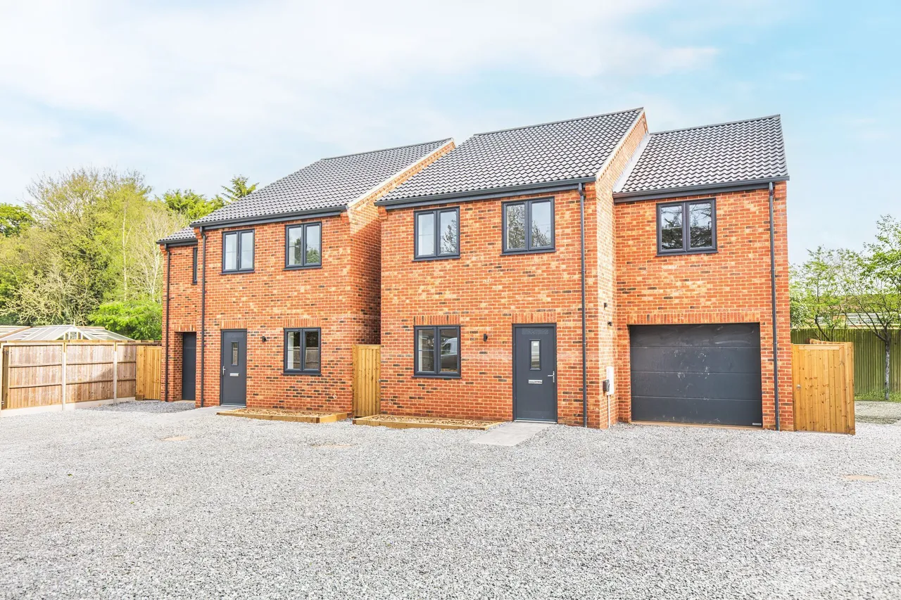 Thoughtfully Designed New Homes, Swaf, photo 4