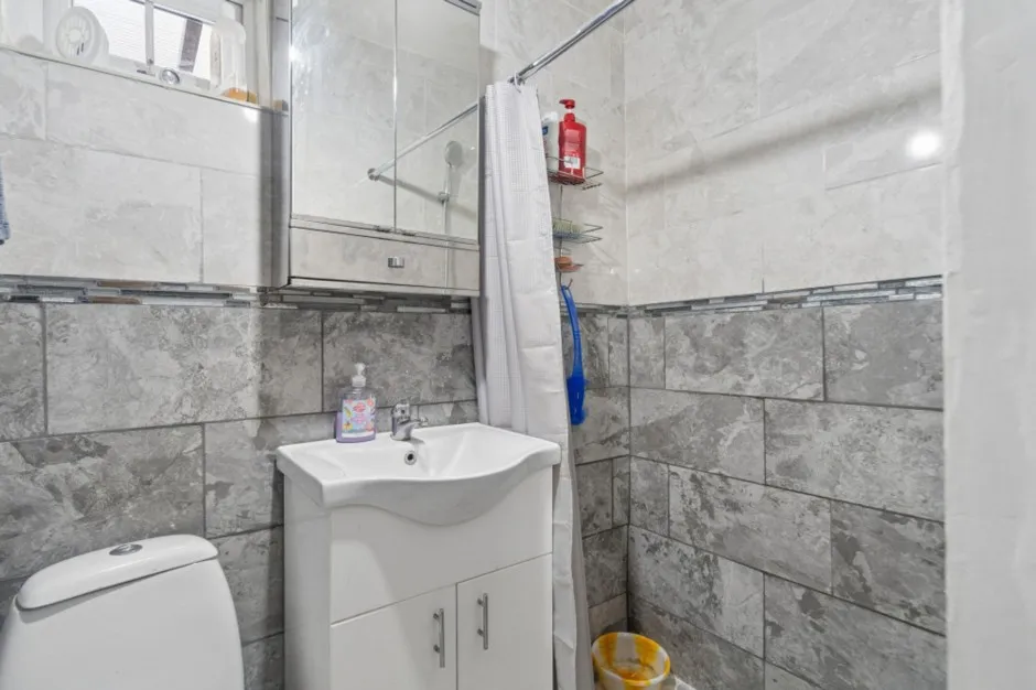 Horton Road, Staines-Upon-Thames, TW19, photo 12