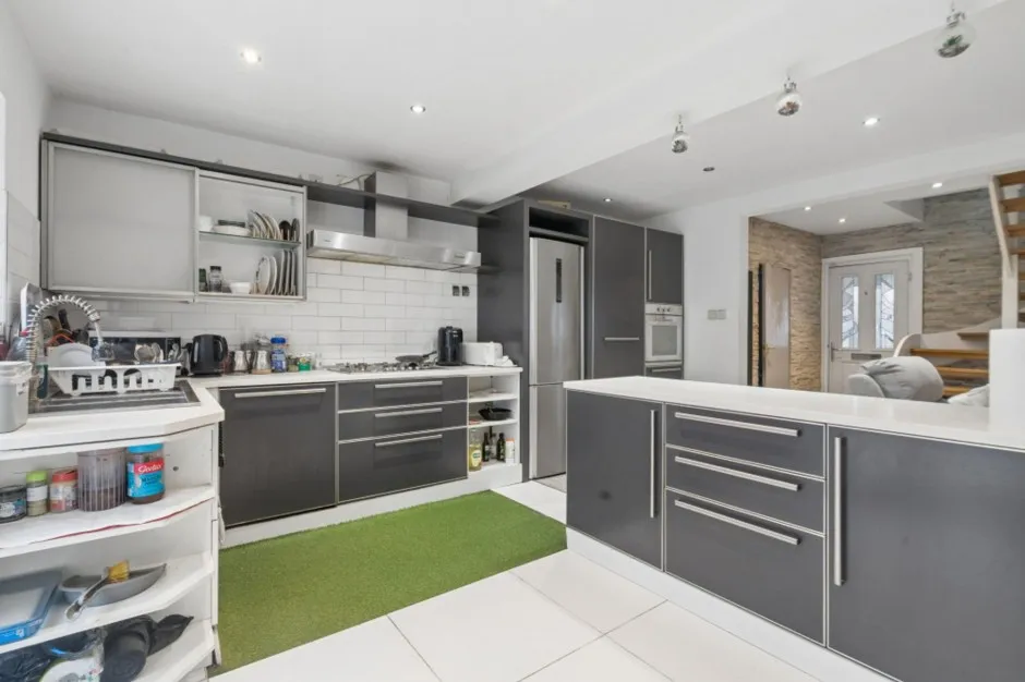 Horton Road, Staines-Upon-Thames, TW19, photo 5