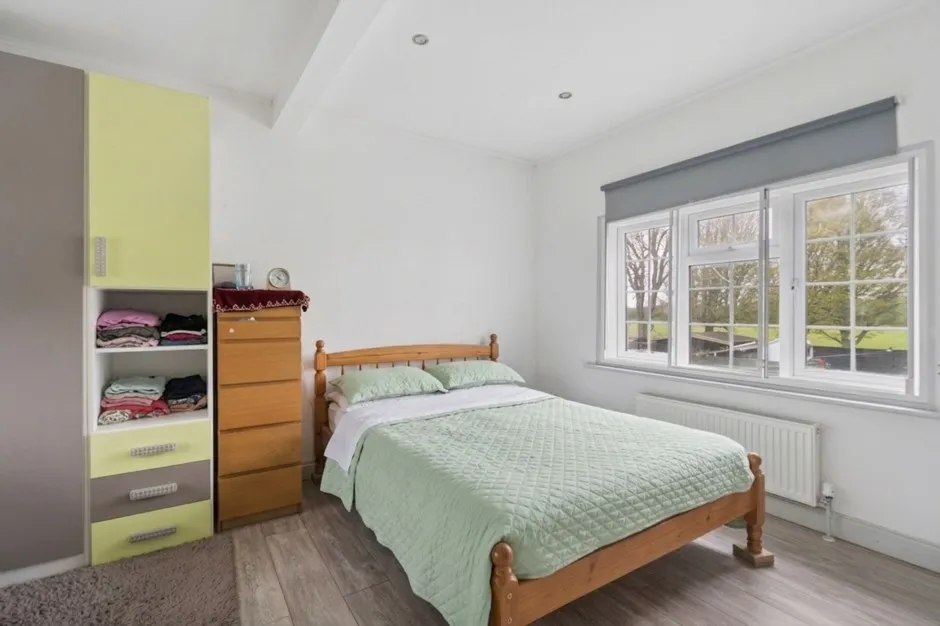 Horton Road, Staines-Upon-Thames, TW19, photo 15