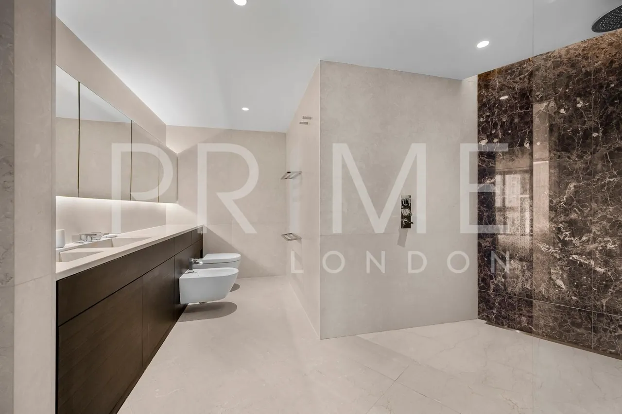 The Tower, One St George Wharf, SW8, photo 9