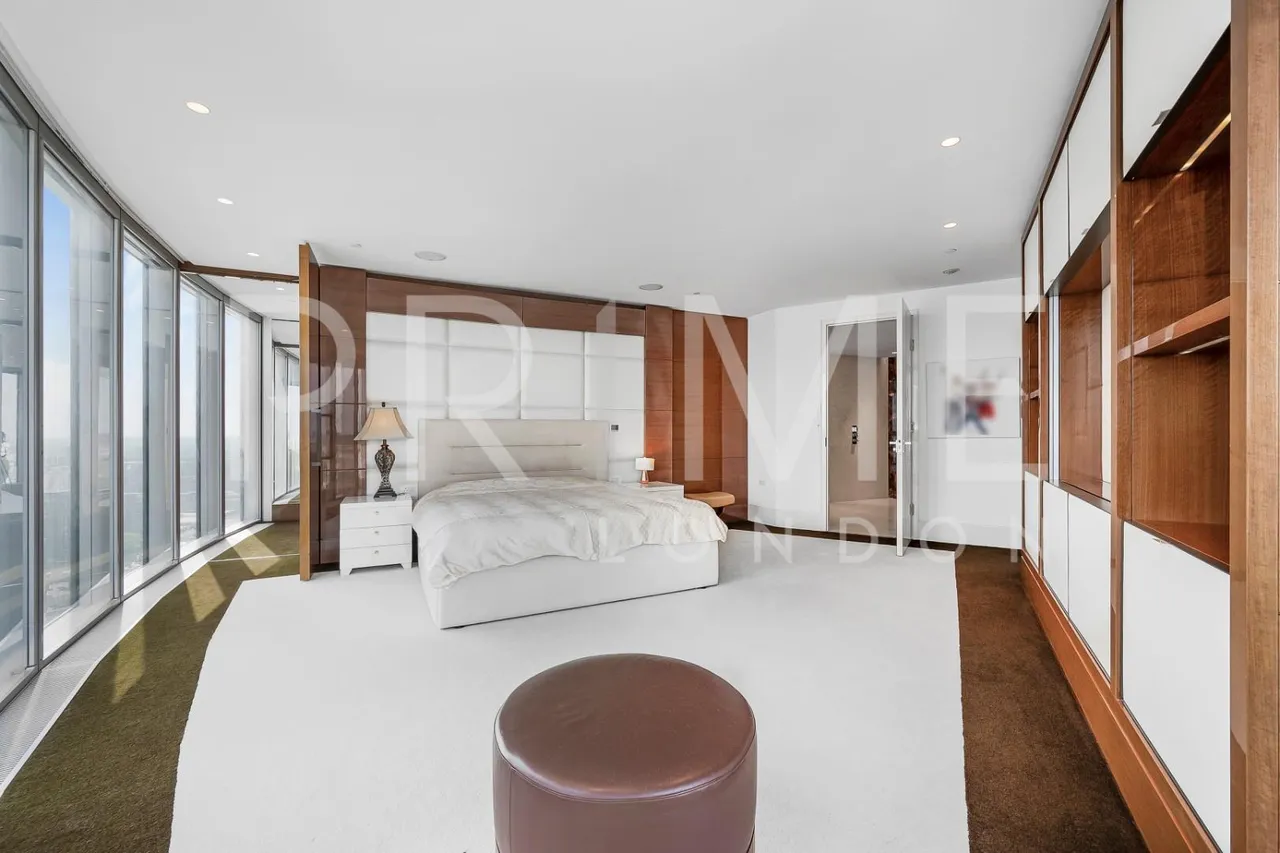 The Tower, One St George Wharf, SW8, photo 8