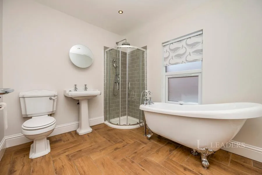 Park Avenue, WR3, photo 14