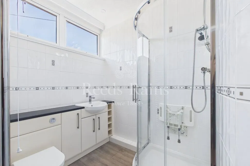 Gorringe Avenue, South Darenth, Kent, DA4, photo 2