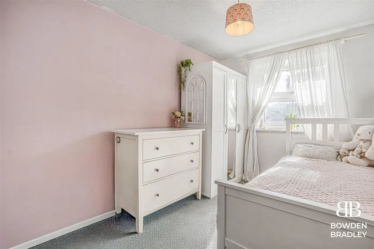 Manford Way, Hazel Court, IG7, photo 7