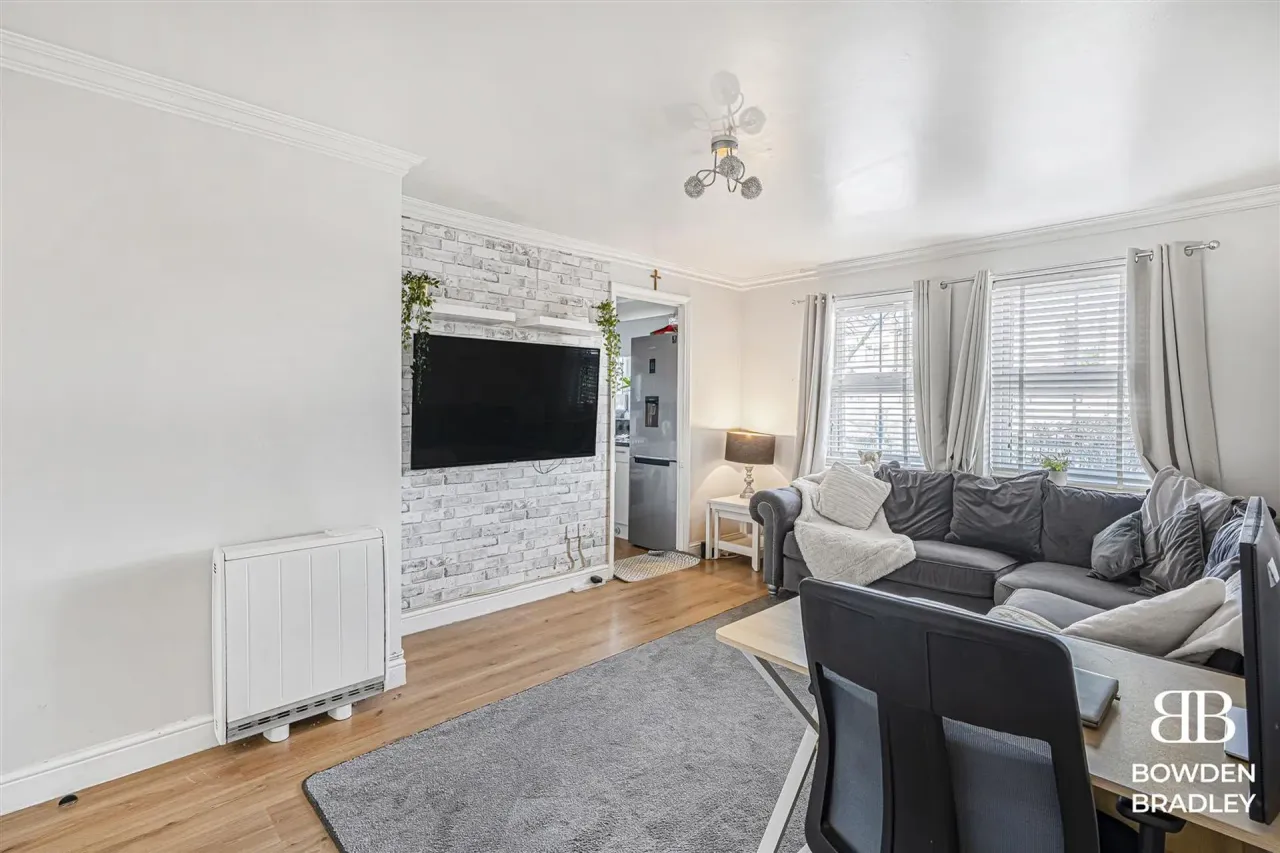 Manford Way, Hazel Court, IG7, photo 15