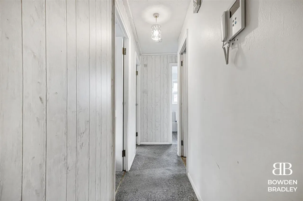Manford Way, Hazel Court, IG7, photo 16