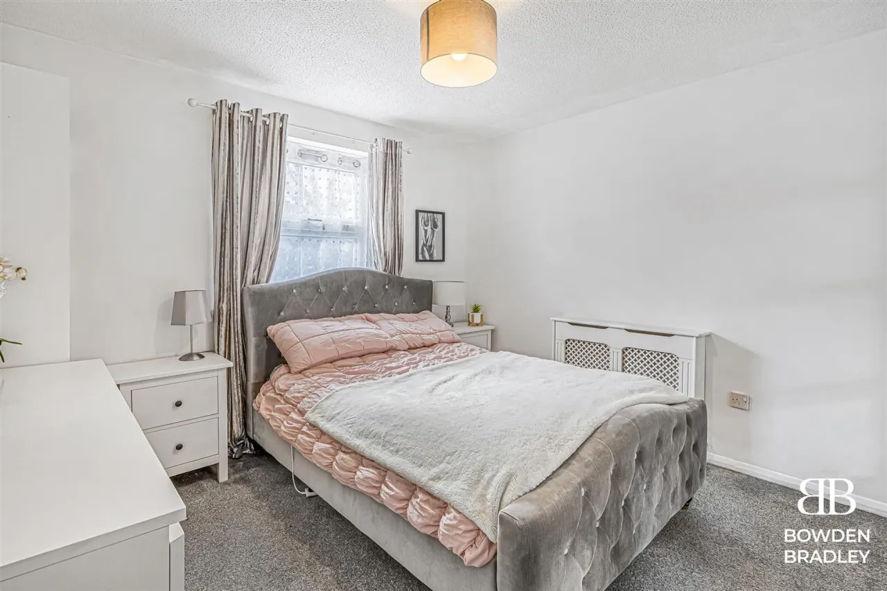 Manford Way, Hazel Court, IG7, photo 21