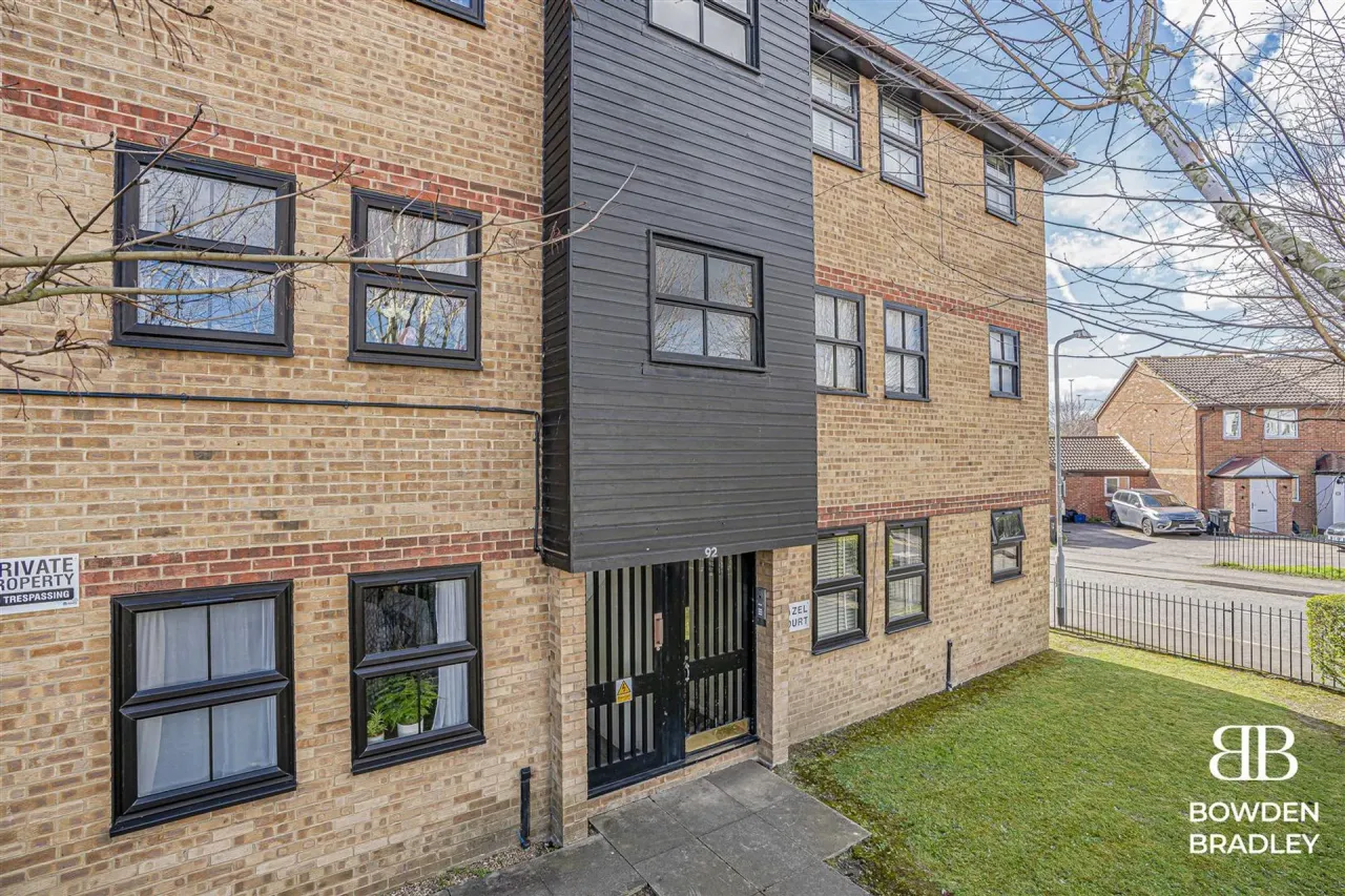 Manford Way, Hazel Court, IG7, photo 26