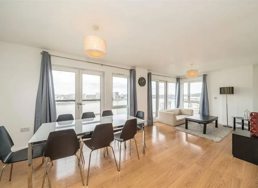 3 bed flat for sale — Barge Walk, Greenwich, SE10