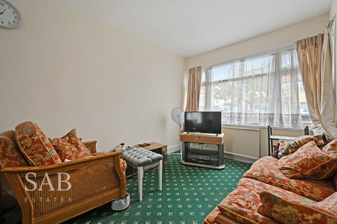 Neal Avenue, Southall, UB1, photo 7