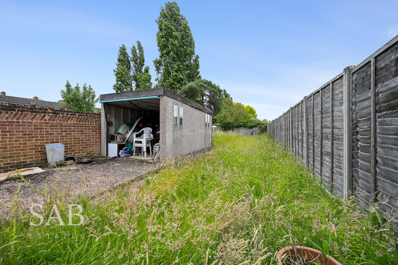 Neal Avenue, Southall, UB1, photo 11