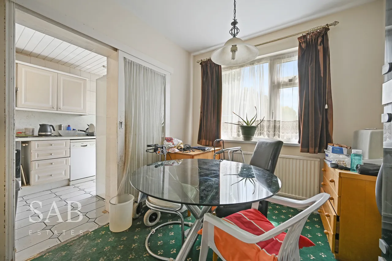 Neal Avenue, Southall, UB1, photo 4
