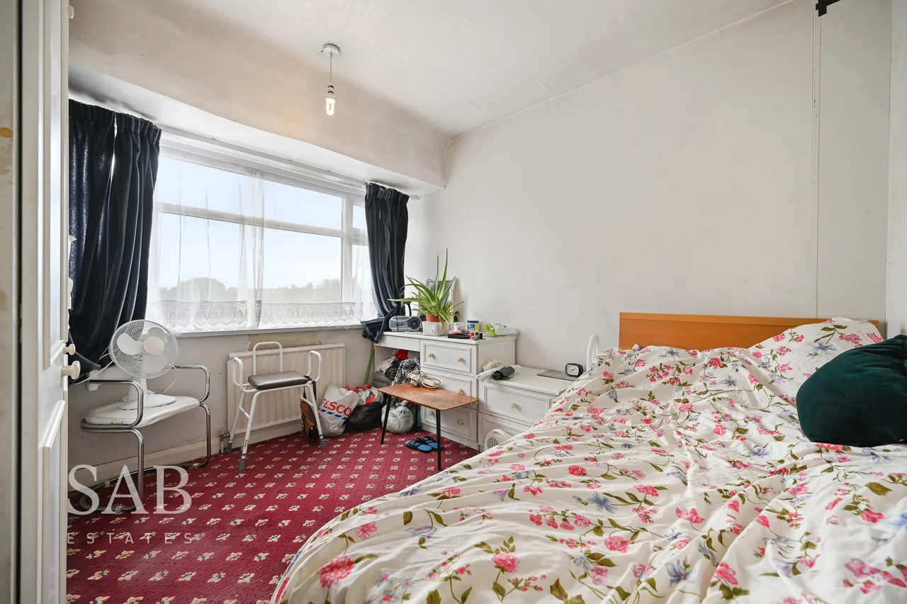 Neal Avenue, Southall, UB1, photo 9