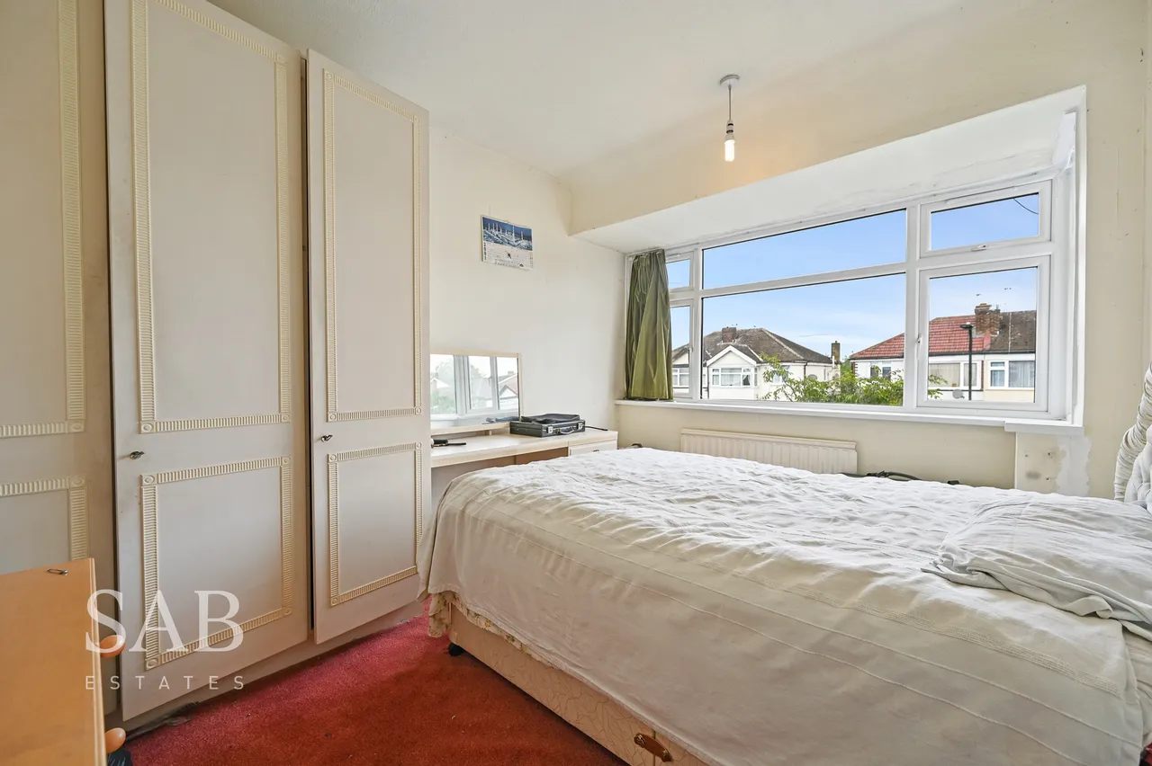 Neal Avenue, Southall, UB1, photo 8