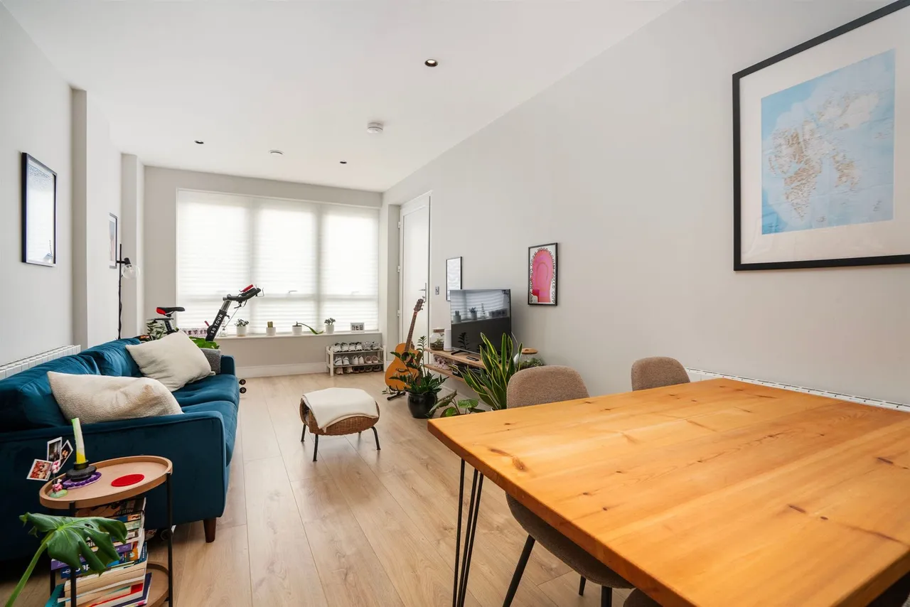Gruneisen Road, London, N3, photo 2