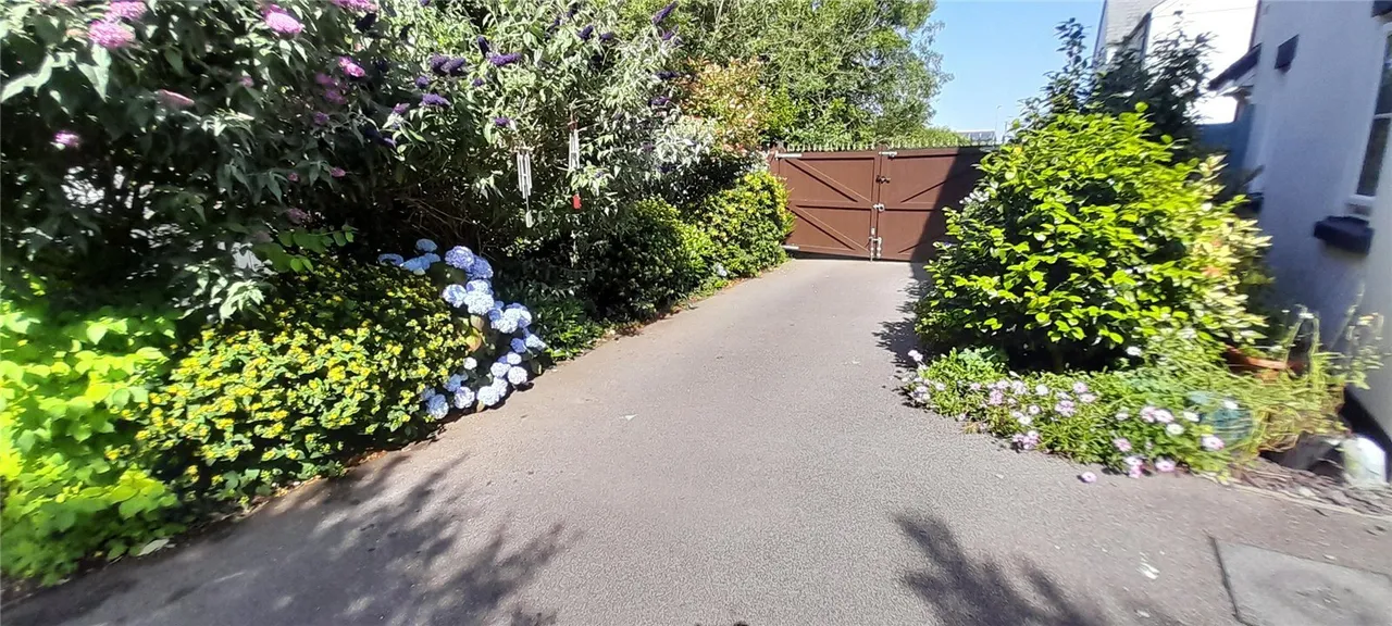 Wheal Albert Road, Goonhavern, TR4, photo 26