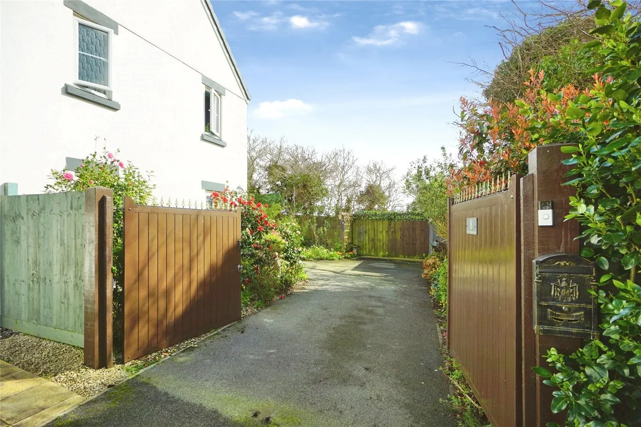 Wheal Albert Road, Goonhavern, TR4, photo 5