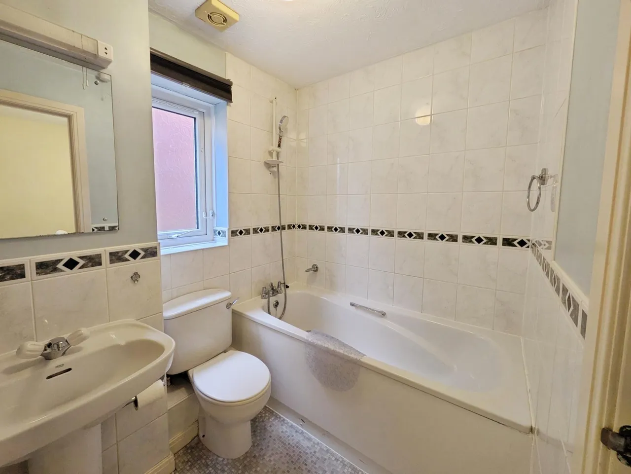 Wainwright Gardens, Hedge End, SO30, photo 6