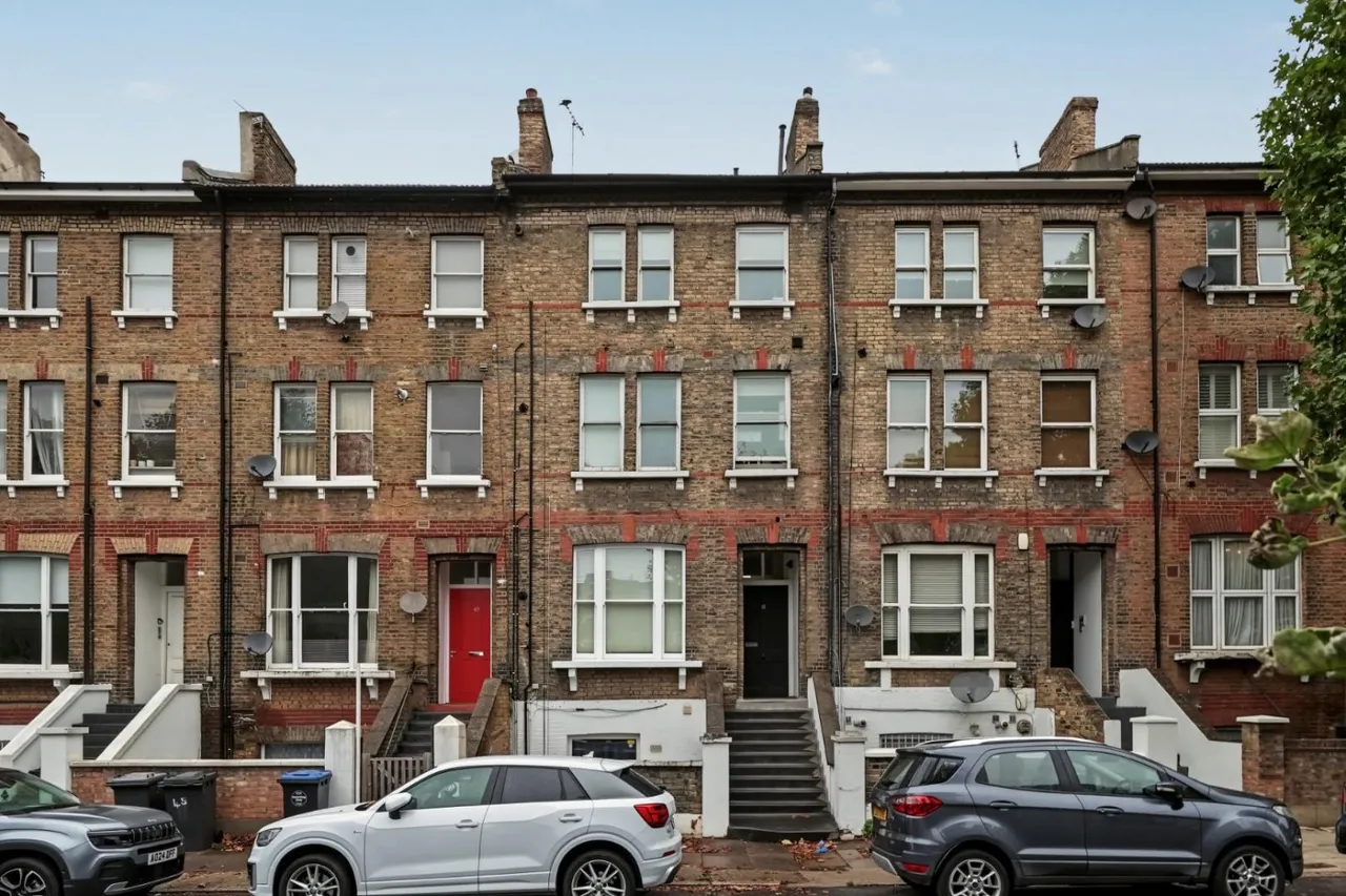 Victoria Road, London, NW6, photo 12