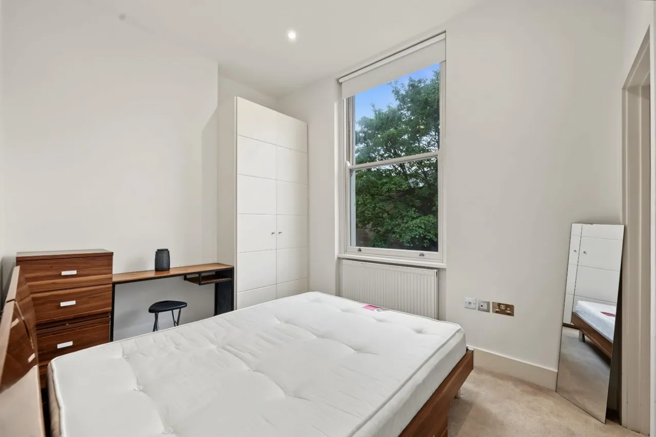 Victoria Road, London, NW6, photo 7