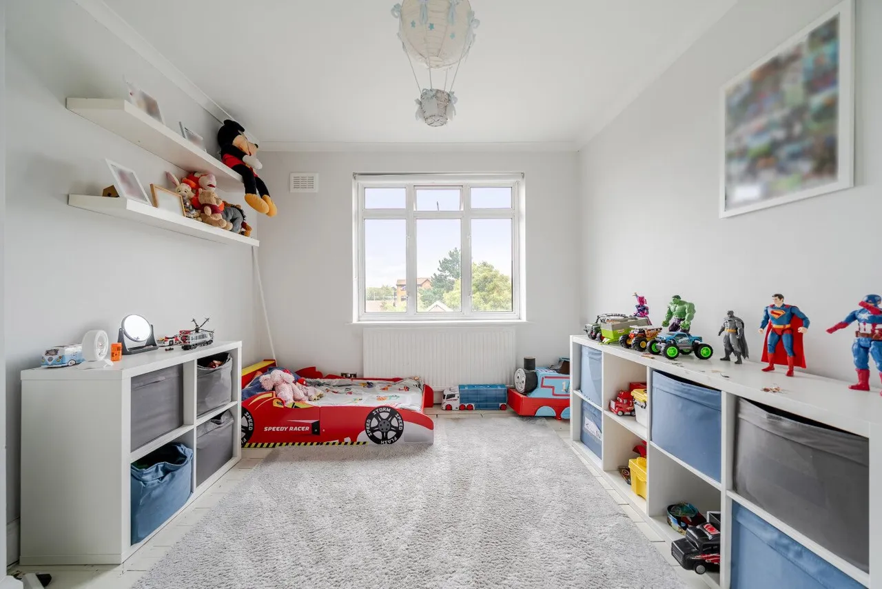 South Park Crescent, London, SE6, photo 8