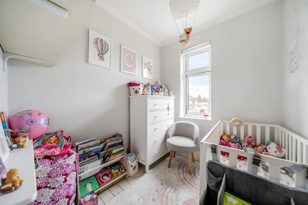 South Park Crescent, London, SE6, photo 10