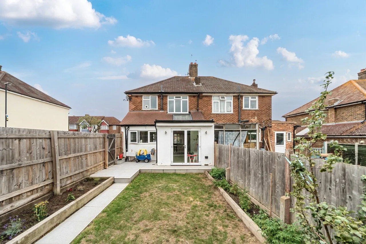South Park Crescent, London, SE6, photo 6