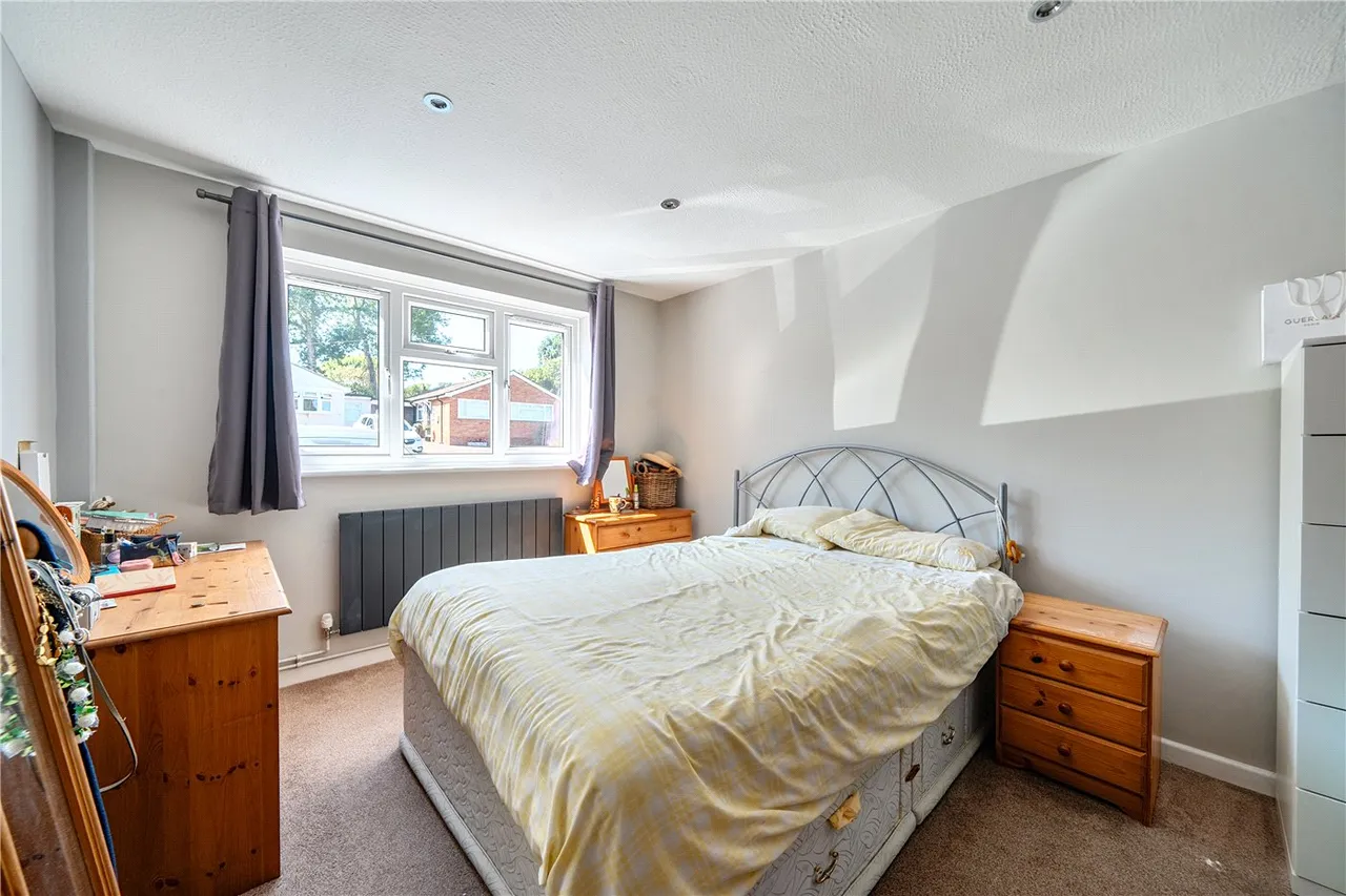 Nutbourne, Farnham, Surrey, GU9, photo 11