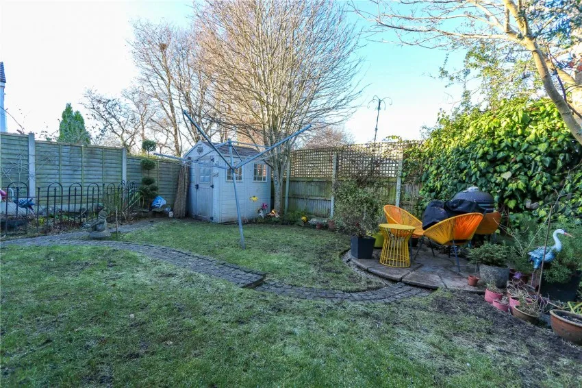 Lavington Avenue, Cheadle, photo 9