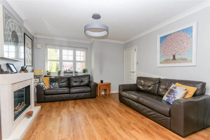 Lavington Avenue, Cheadle, photo 16