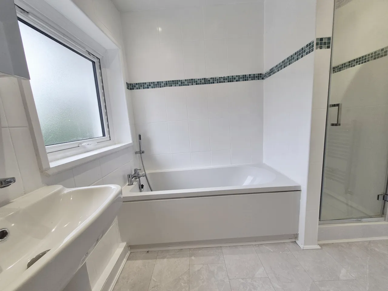 Coniston Avenue, BB5, photo 6