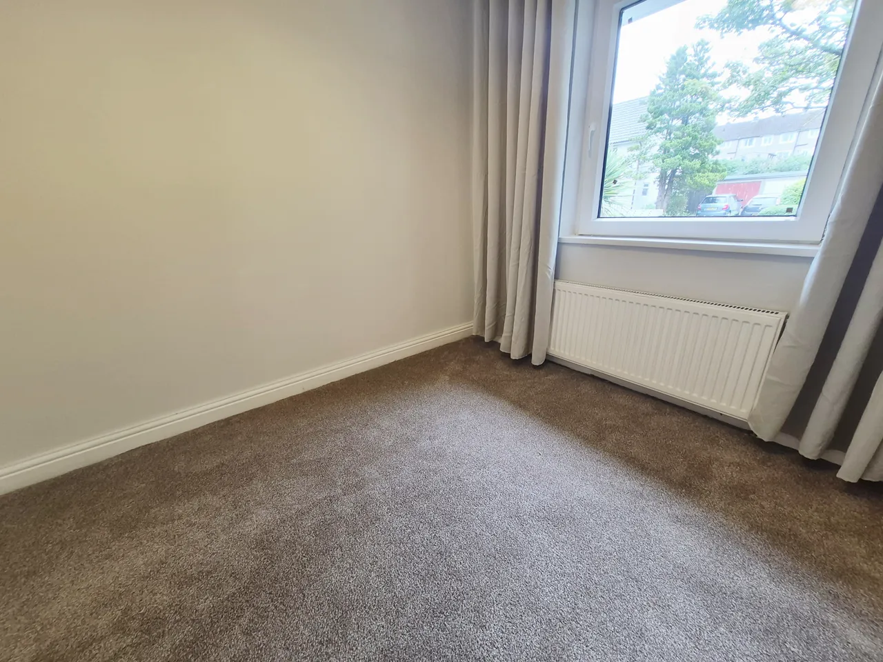 Coniston Avenue, BB5, photo 7