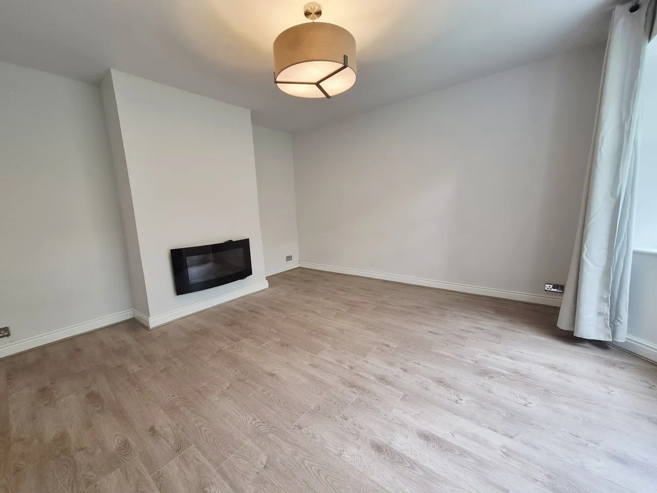 Coniston Avenue, BB5, photo 2