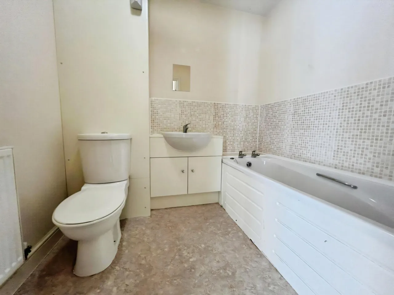 Haverhill Grove, Wombwell, S73, photo 9