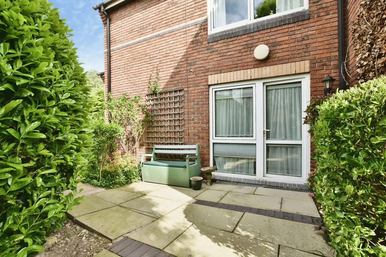 Gatley Green, CHEADLE, Cheshire, SK8, photo 12