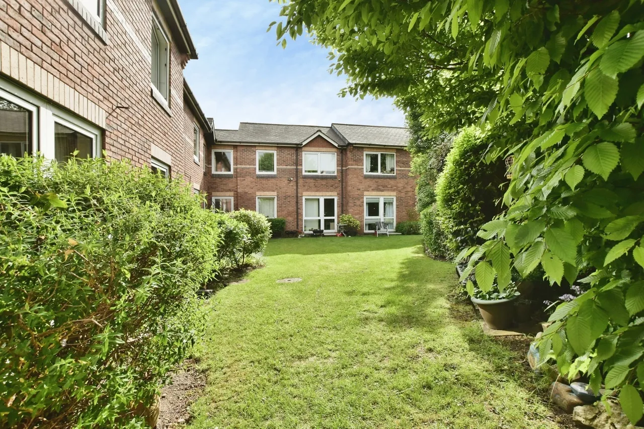 Gatley Green, CHEADLE, Cheshire, SK8, photo 13